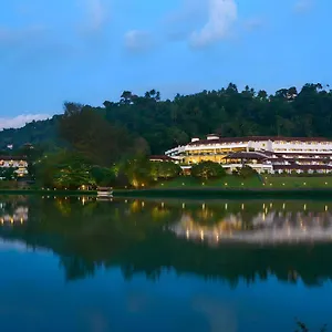 cinnamon-citadel-kandy.negombohotels.net/