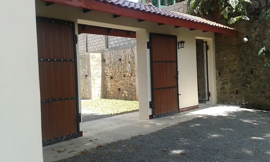 The Buena Vista Kandy 0*,